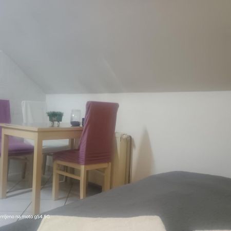 Hostel Lega House Осиек Екстериор снимка